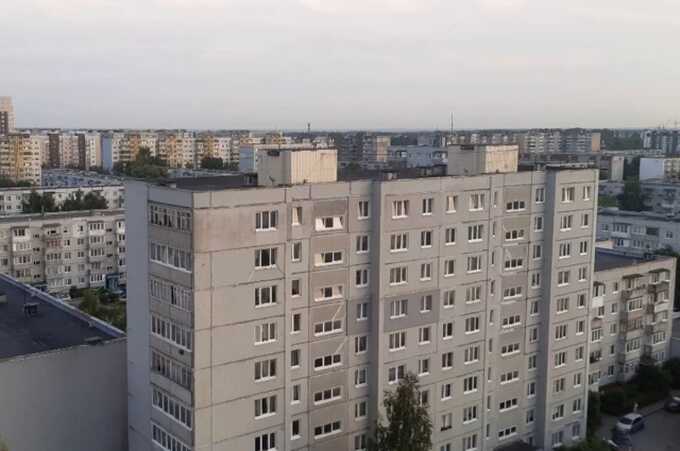 В Москве наркоторговец совершил странное самоубийство прямо во время обыска