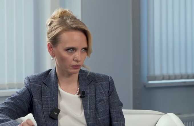 Дочь Путина работает в антивоенном проекте: столкнулась с голосами жертв режима
