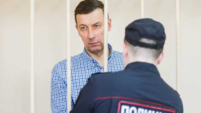 Экс-глава района умер в колонии после приговора