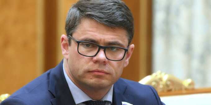 Депутат Боярский выступил за штрафы за умышленное прослушивание запрещённой музыки
