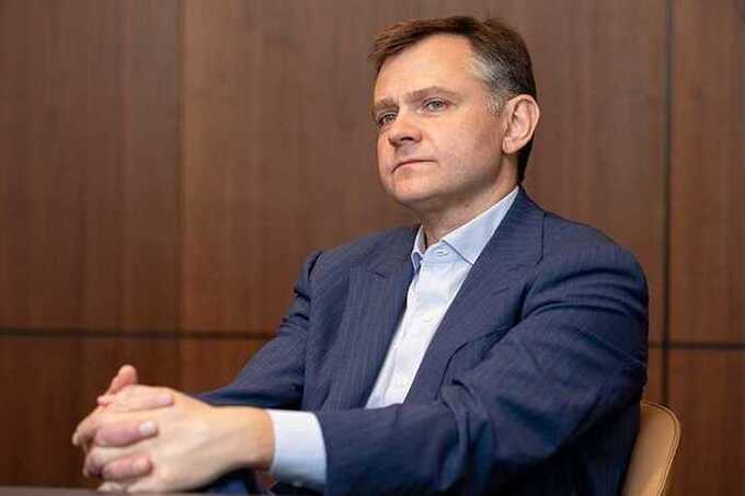 Семья Слюсаря направила бюджетные миллионы в «Стройтех» и «Сатурн»