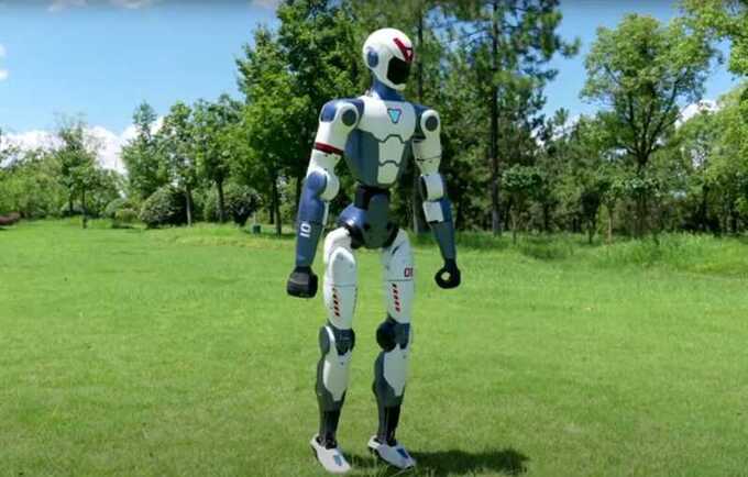 Китайская Unitree Robotics начала продавать гуманоидного робота R1 по рекордно низкой цене