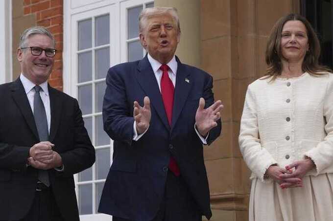 Трамп выражает разочарование в Путине и требует перемирия